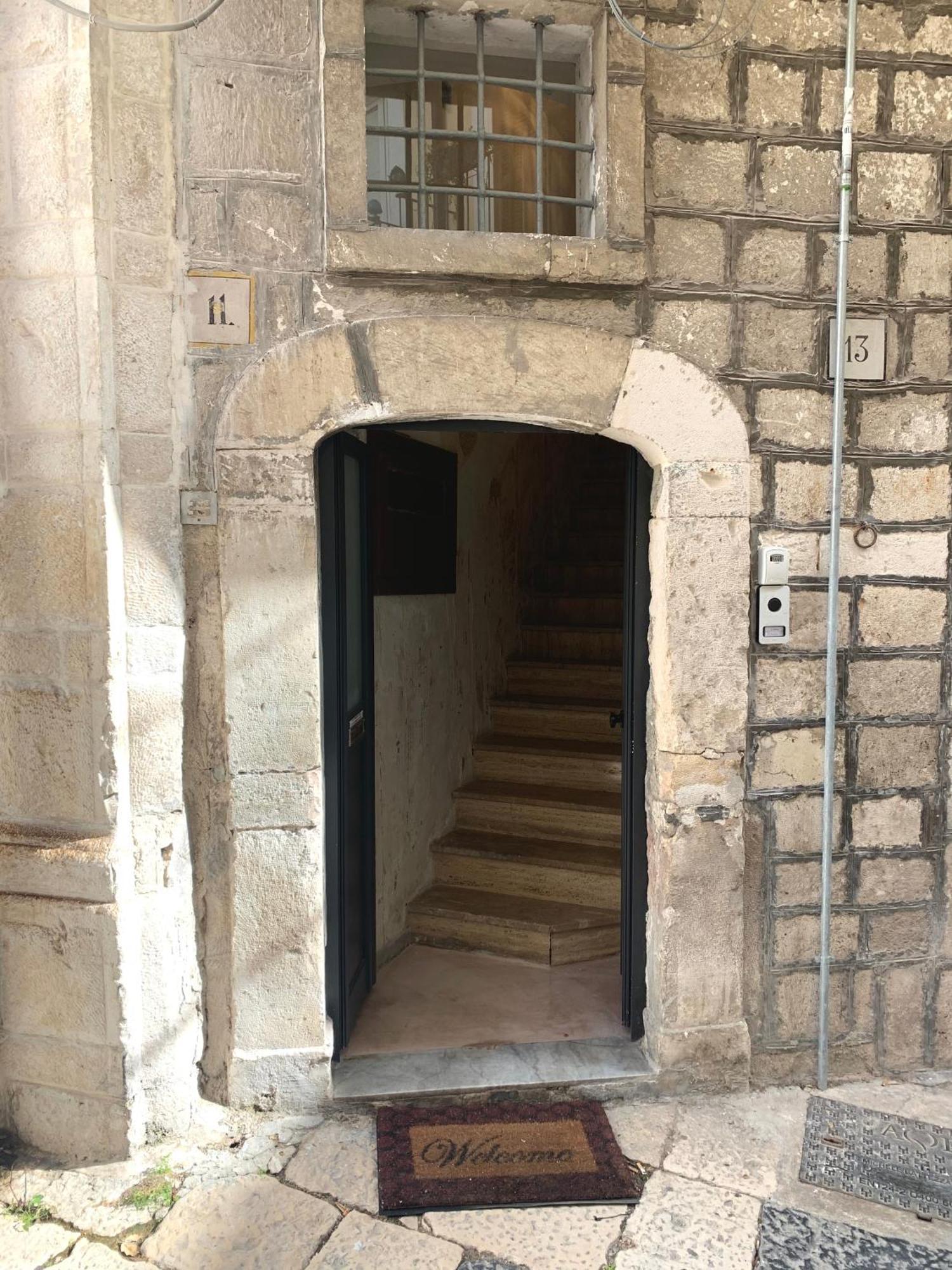 Bellissimo Loft Monstra Bari Vecchia Apartment Luaran gambar